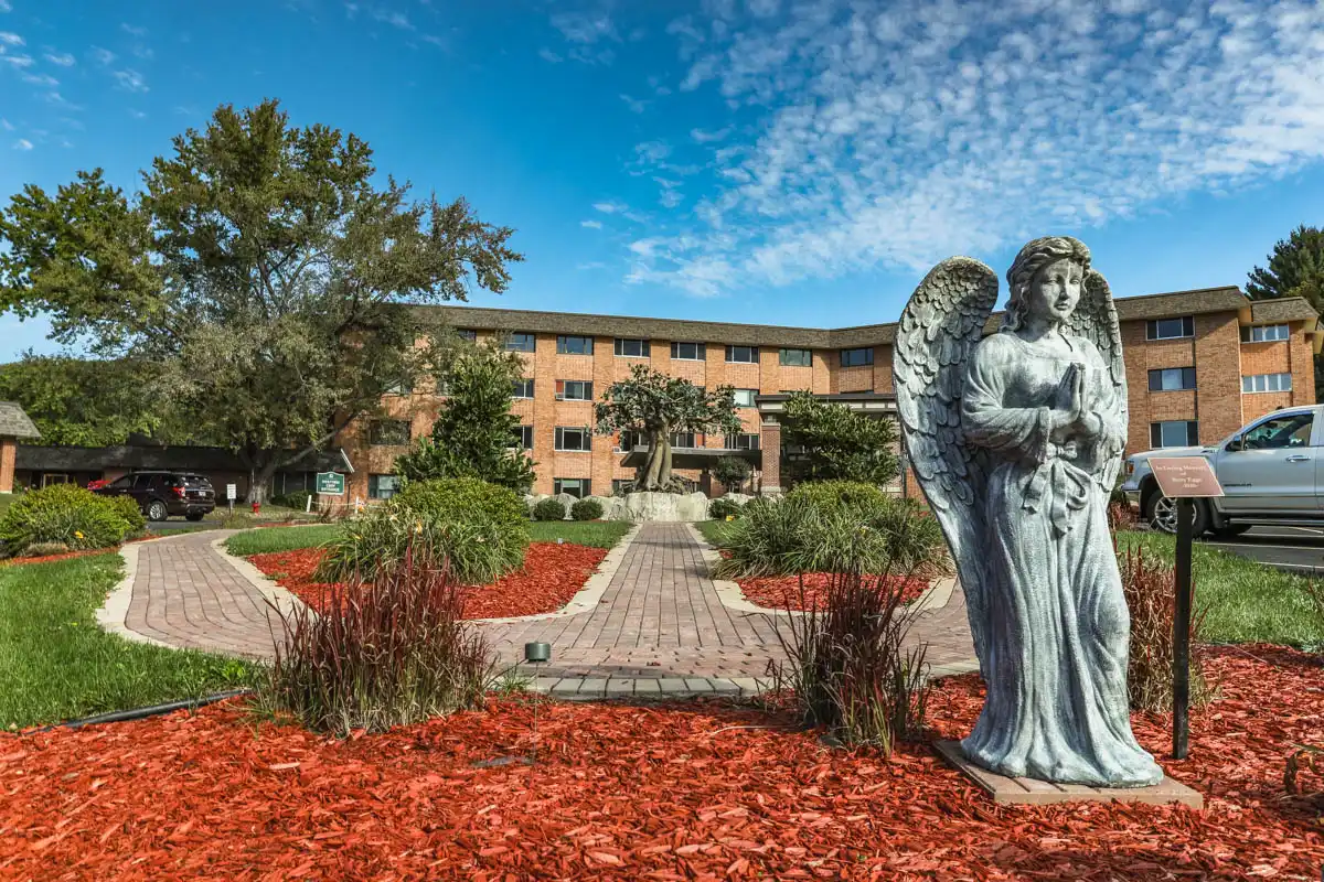 Schmitt Woodland Hills SWH Angel Exterior